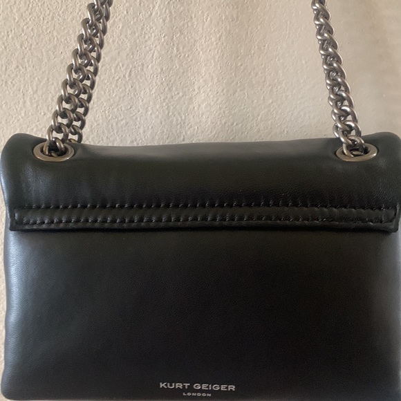 - Kurt Geiger London Mini Kew Leather Shoulder Bag
KURT GEIGER LONDON - Picture 6 of 12